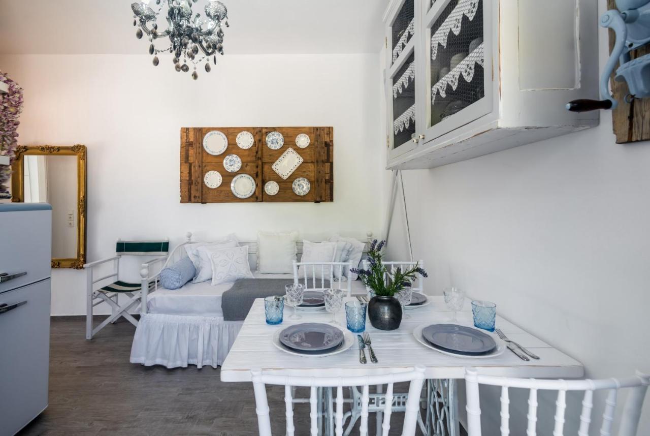 Maison Triantatria Plaka  Buitenkant foto