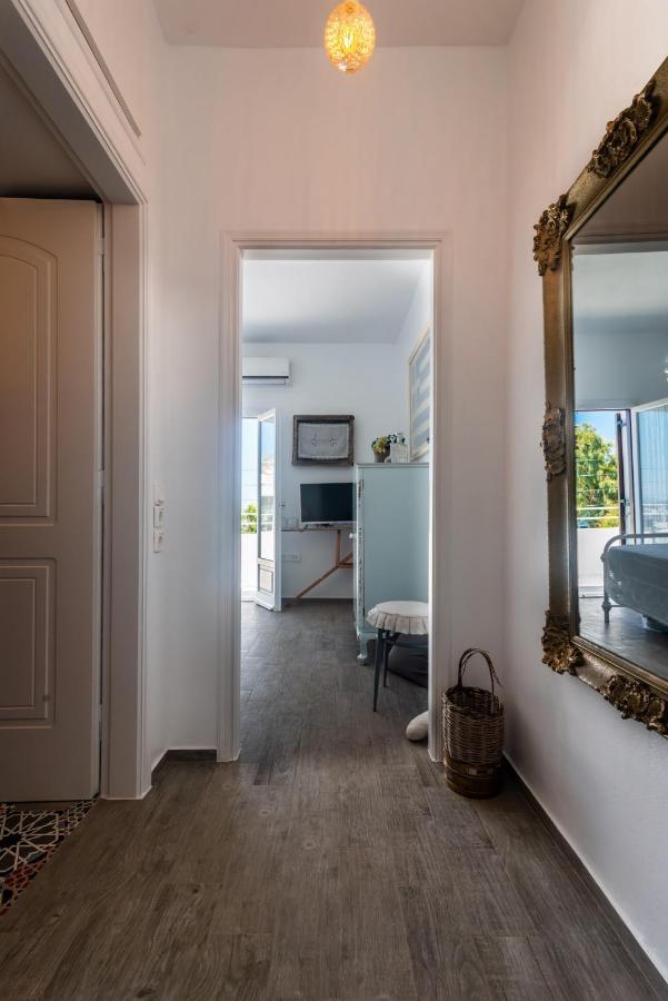 Maison Triantatria Plaka  Buitenkant foto