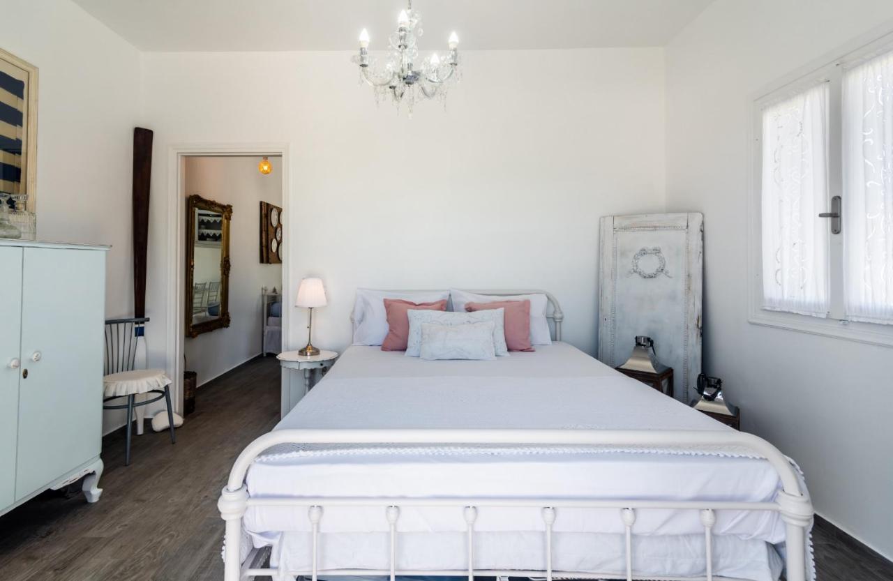 Maison Triantatria Plaka  Buitenkant foto